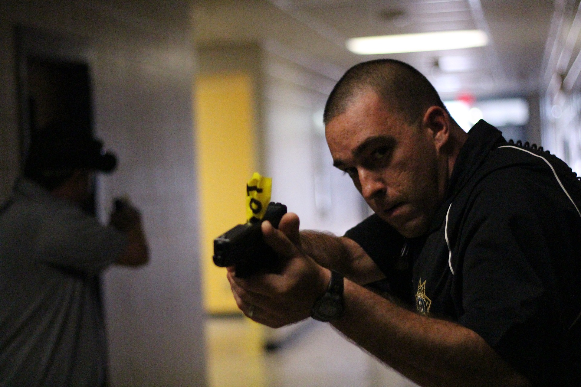 active-shooter-rapid-response-training-video-rothstein-publishing